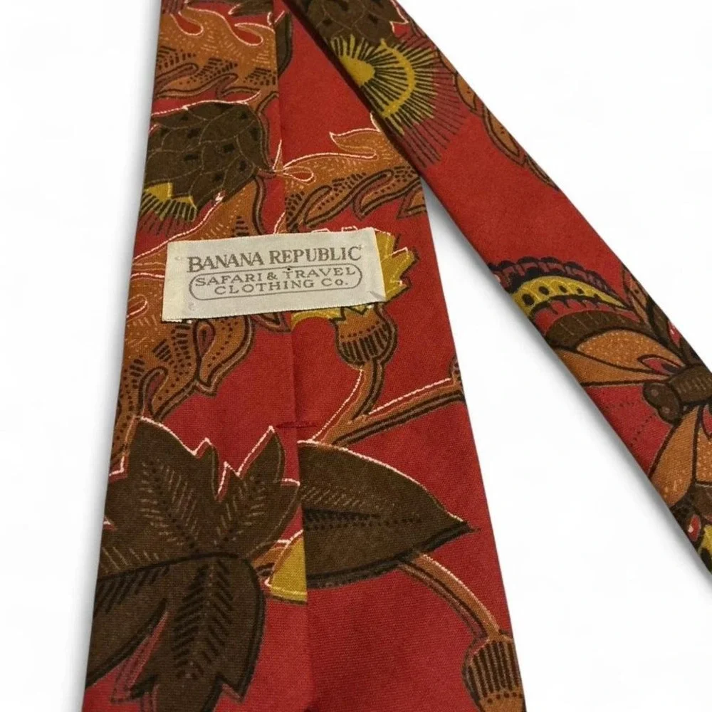 Vintage Banana Republic tie‎